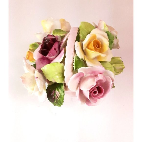 Royal Adderley Bone China Figurine Floral Arrangement in Basket Made in … - Picture 3 of 8